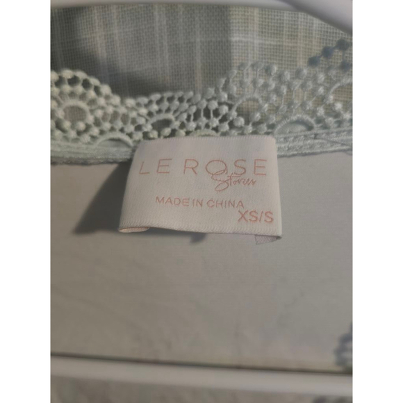 Women's Le‎ Rose Robe Size XS/S Blue Floral - Picture 4 of 5